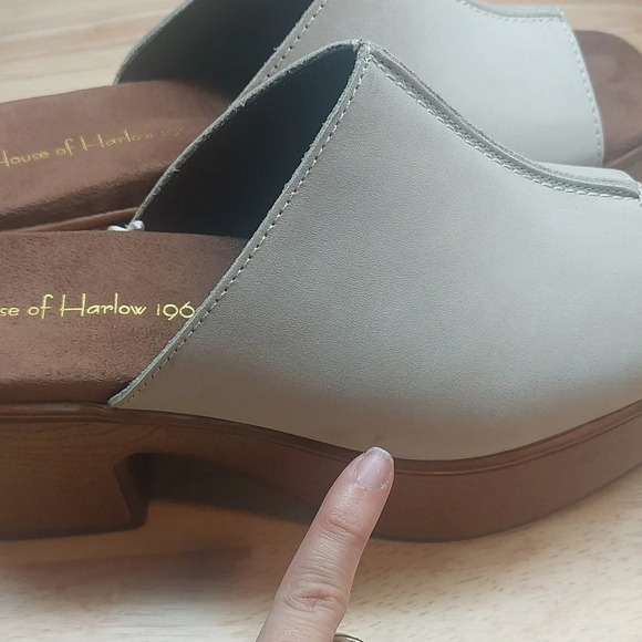 House of Harlow 1960 "Griffin" ivory Leather Slip-on Platform  Sandals 9 - Picture 9 of 10